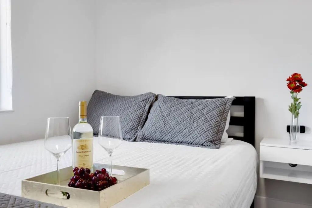 18c00617 f04f 4d Nn0Z0