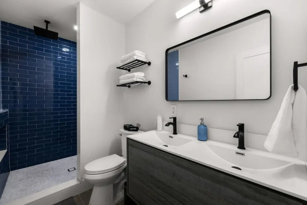 22a45ebb 15b0 48 HAQMo