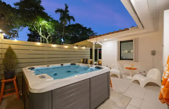 26ba0841 72c0 41 GfCHu