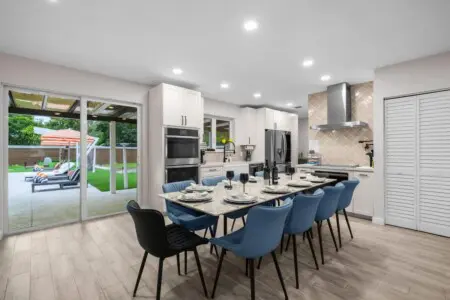 2af3d9ff 7883 41 ECf5z