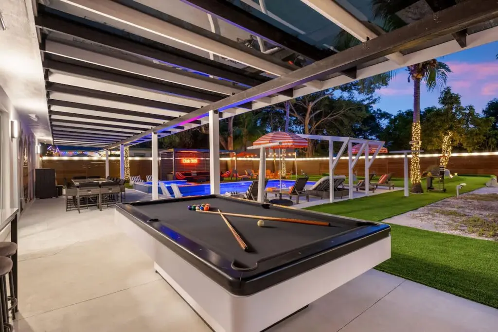 4e1a9ae0 4f3f 4a e0zjE