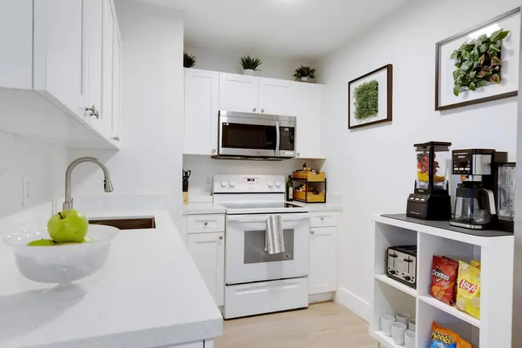 63b30972 adfe 47 w3cHS