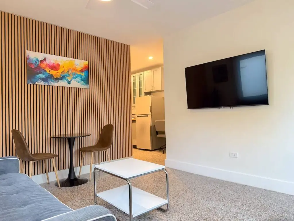 8c6a38d3 1aa7 49 rj8LG