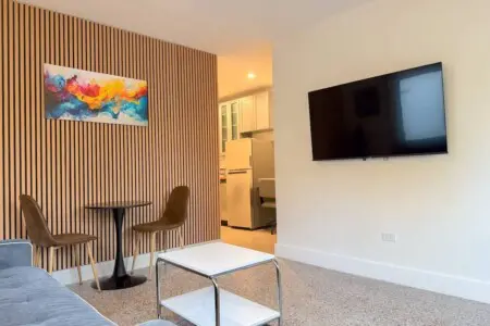 8c6a38d3 1aa7 49 rj8LG