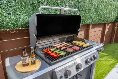 9e364ba4 a4a8 4a UubyM