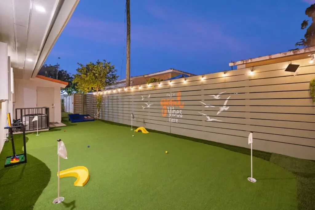 afcc042a 9834 41 Qv1rJ