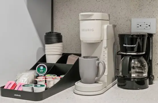 e1383de2 8cae 4f NIbZK