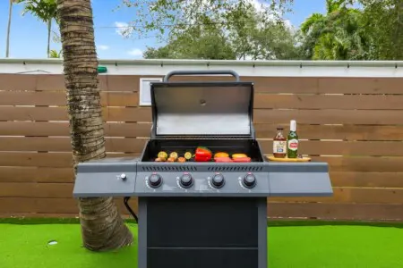 e1a2be96 8e8b 48 dvMJW