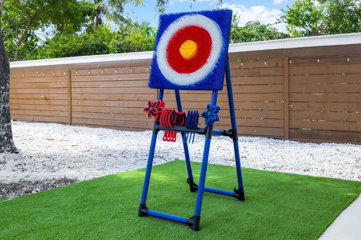 2573a24e 649b 4c Rx00r